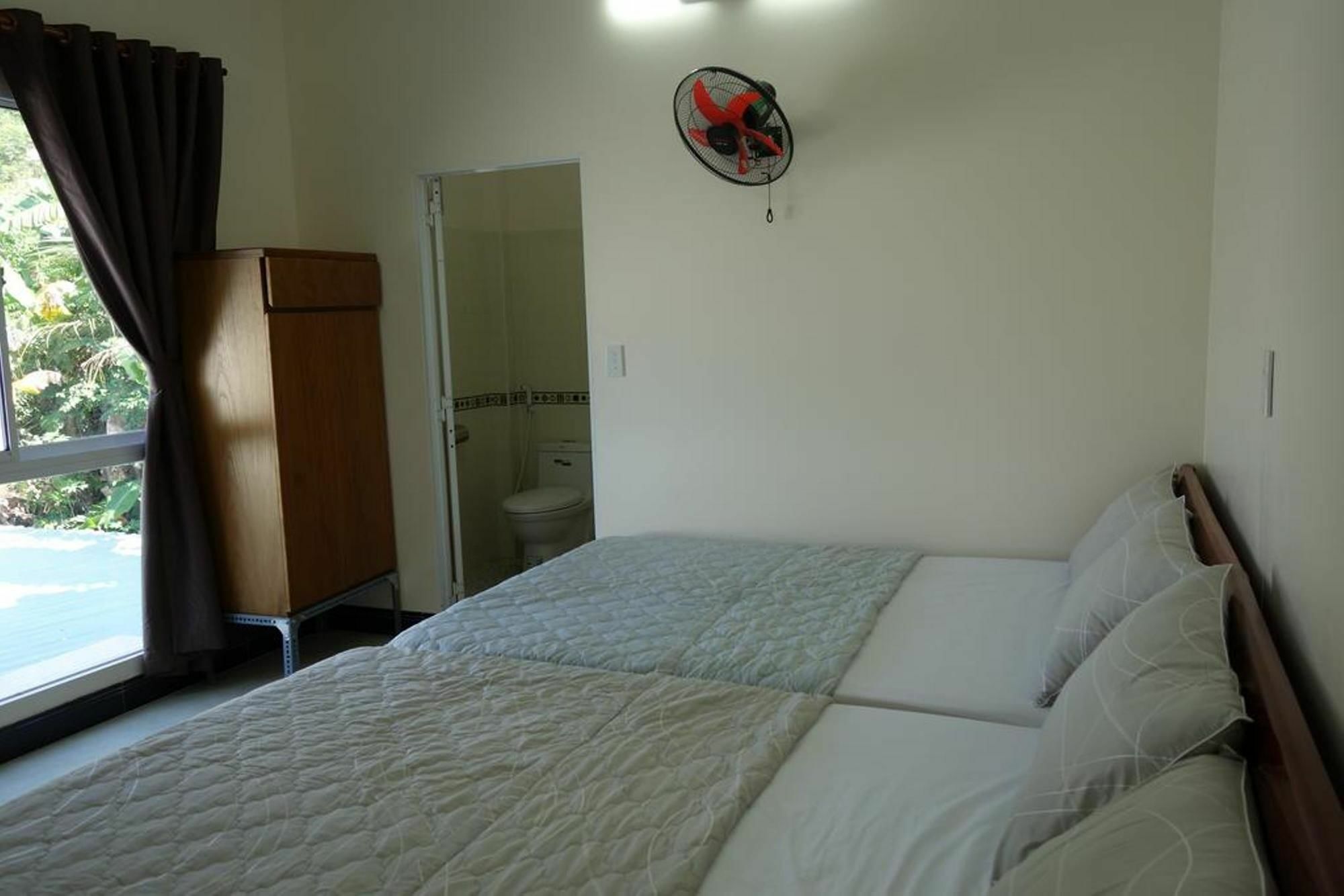 דואונג דונג Huong Quang Guesthouse מראה חיצוני תמונה